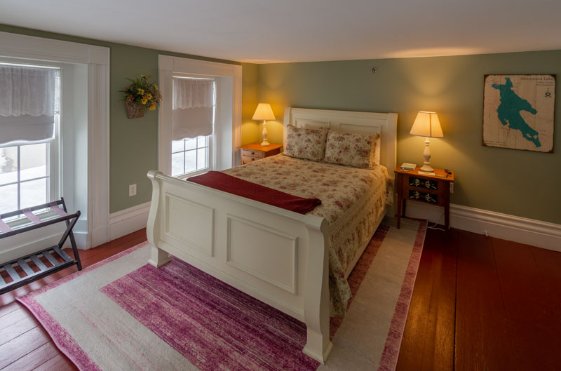 ROOMS AND RATES - Ballard House Inn